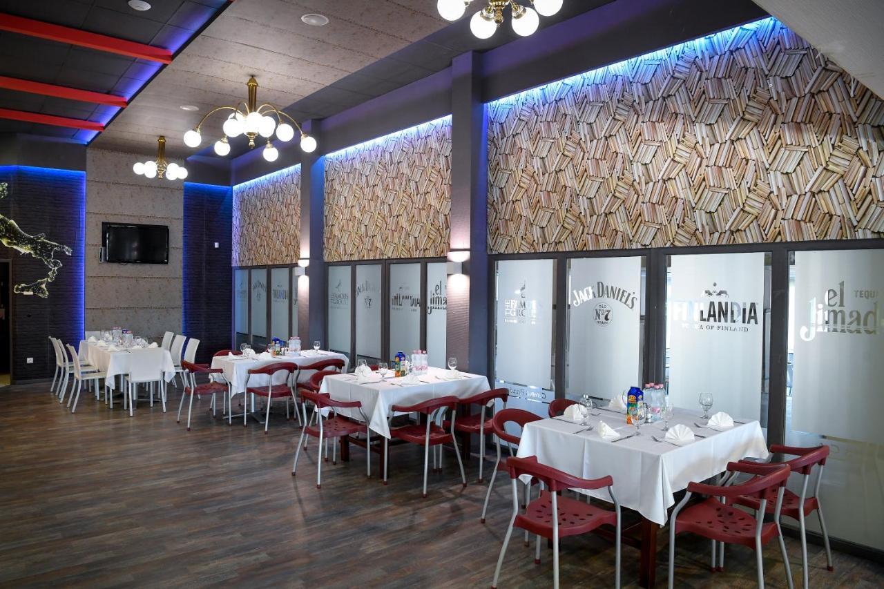 Campus Hotel Debrecen Extérieur photo